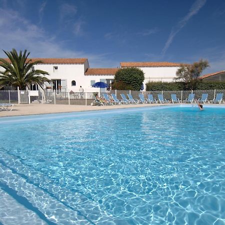 Residence Odalys Le Village Des Amareyeurs Le Château-dʼOléron Екстериор снимка