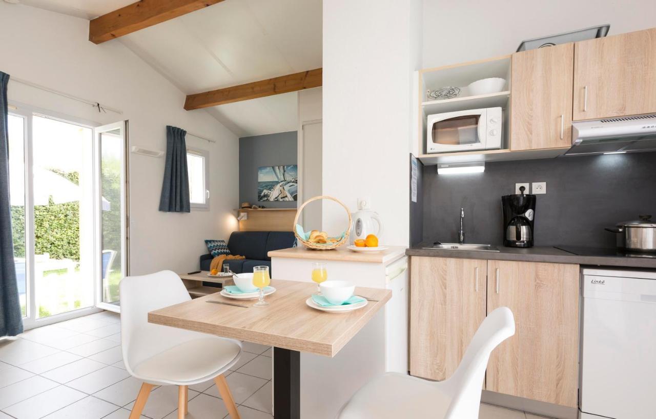 Residence Odalys Le Village Des Amareyeurs Le Château-dʼOléron Екстериор снимка