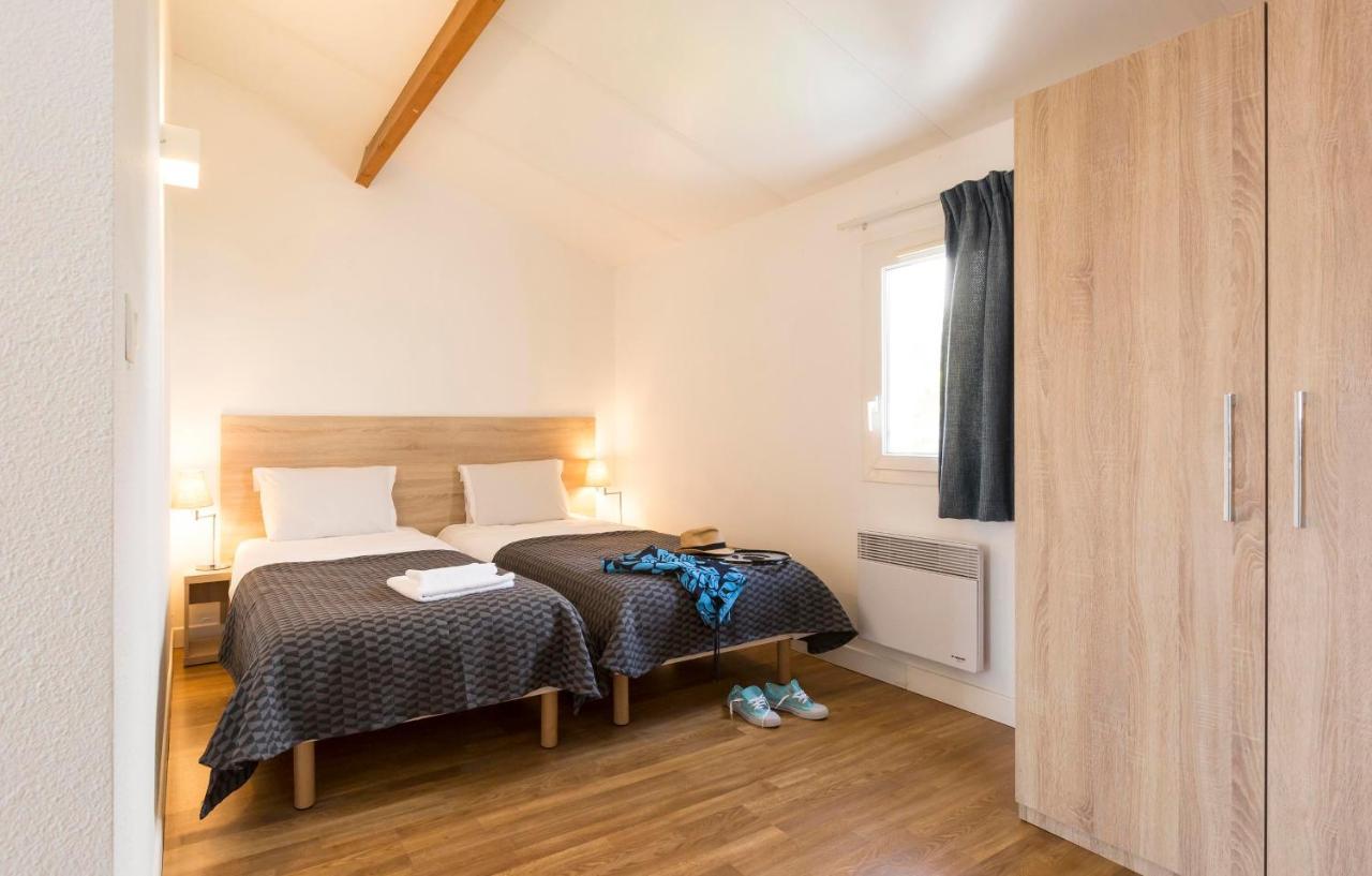 Residence Odalys Le Village Des Amareyeurs Le Château-dʼOléron Екстериор снимка