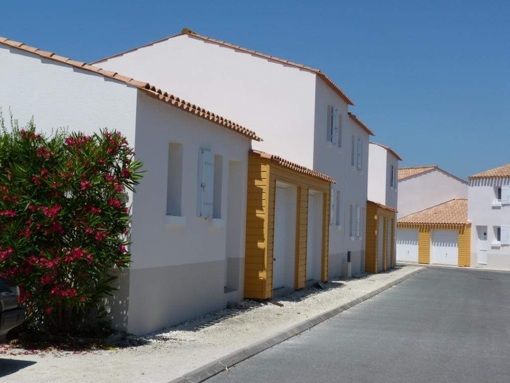 Residence Odalys Le Village Des Amareyeurs Le Château-dʼOléron Екстериор снимка