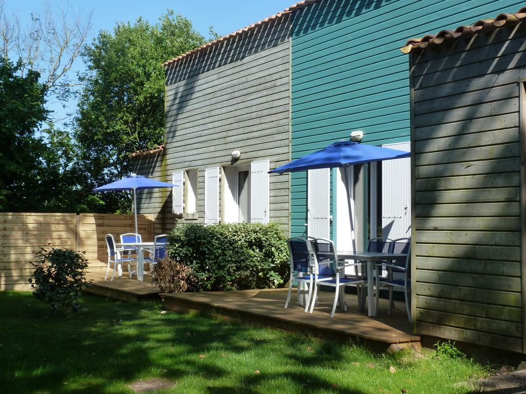 Residence Odalys Le Village Des Amareyeurs Le Château-dʼOléron Екстериор снимка