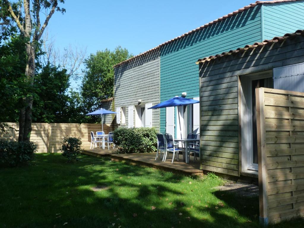 Residence Odalys Le Village Des Amareyeurs Le Château-dʼOléron Екстериор снимка